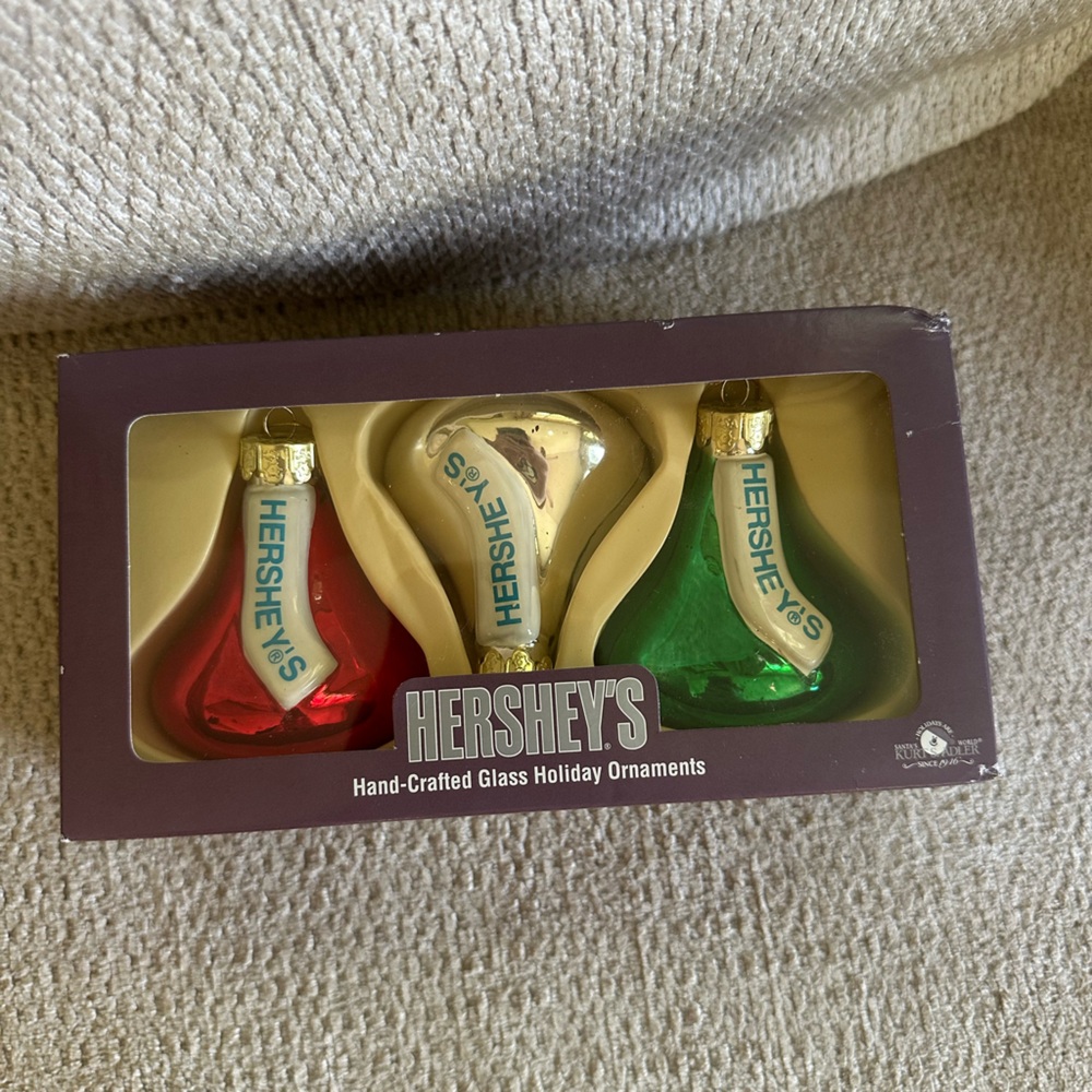Hershey's Holiday Glass Ornaments Set